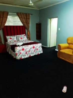 Yellow Stars Guesthouse